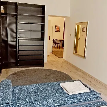Deak Ferenc - Resty Apartment *